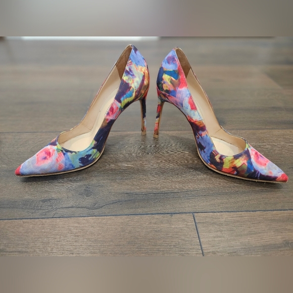 Manolo Blahnik Multicolor Floral Printed Fabric BB 105 Pump-39 1/2 - Picture 5 of 15